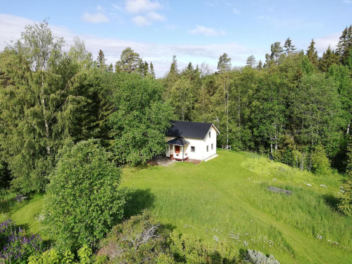 Lilla Lilo Garden Villa Östersund Buitenkant foto